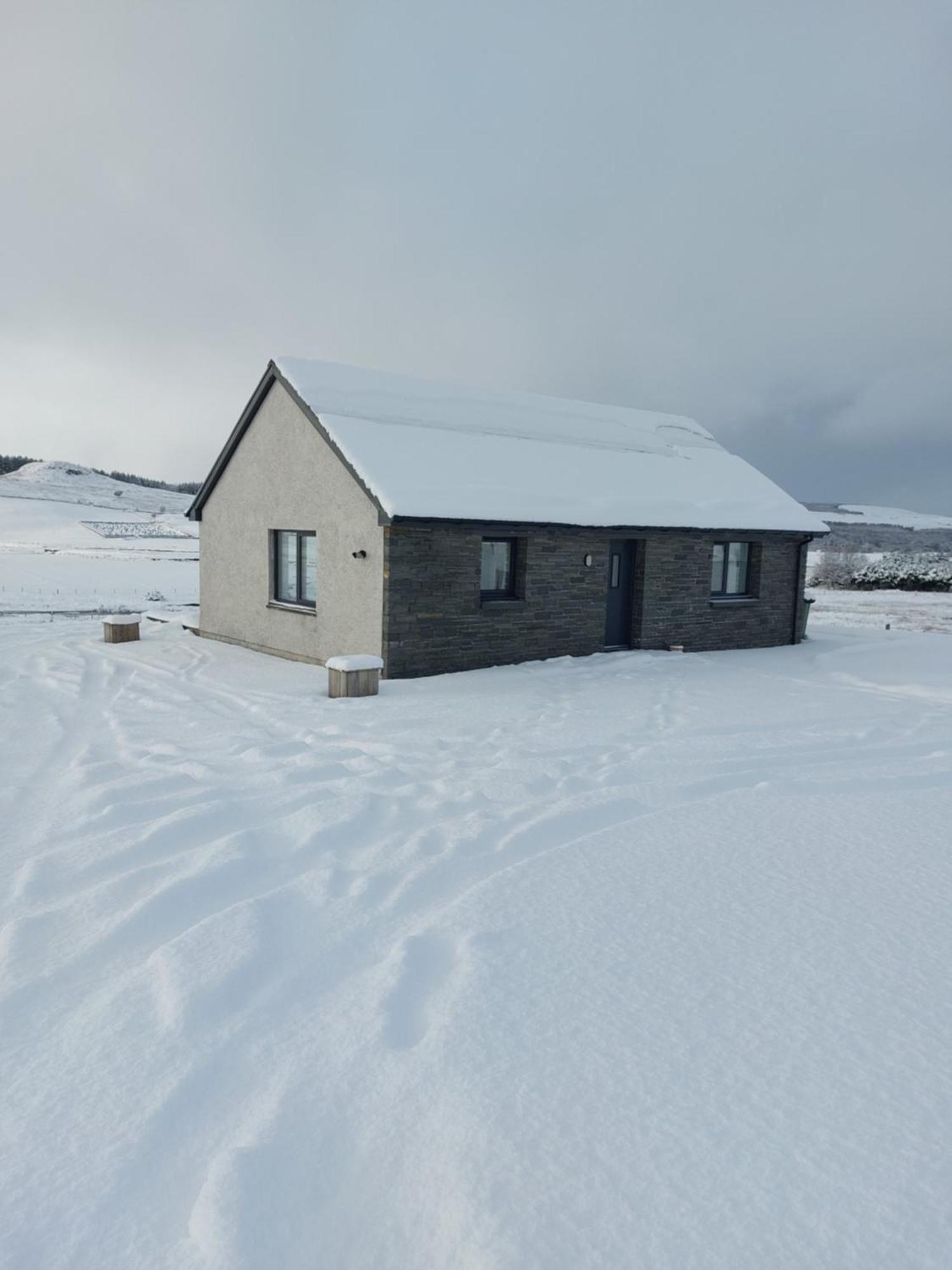 Poachers Bothy Skeabost Extérieur photo