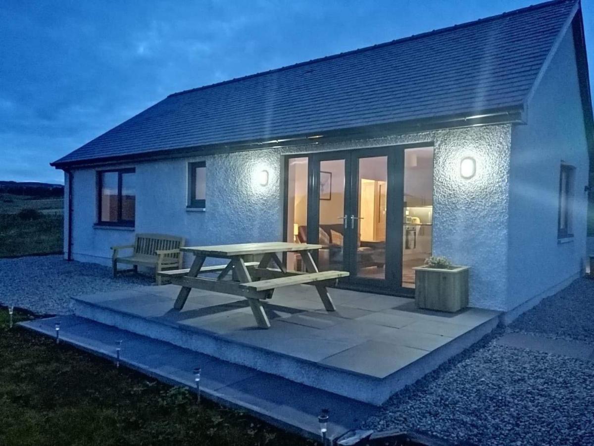 Poachers Bothy Skeabost Extérieur photo